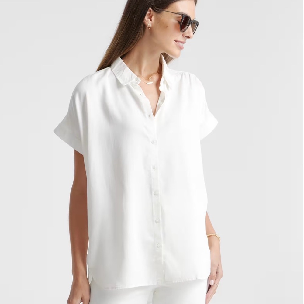Classic White Short-Sleeve Button-Up Shirt